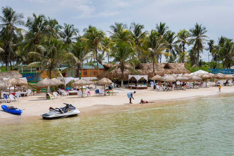 Beach club en Tierra Bomba