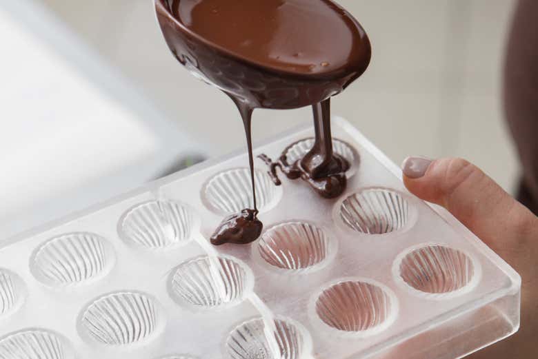 Verseremo il cioccolato negli stampini