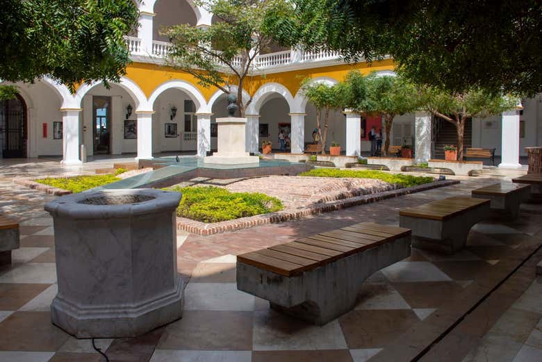 Claustro del convento de la Merced