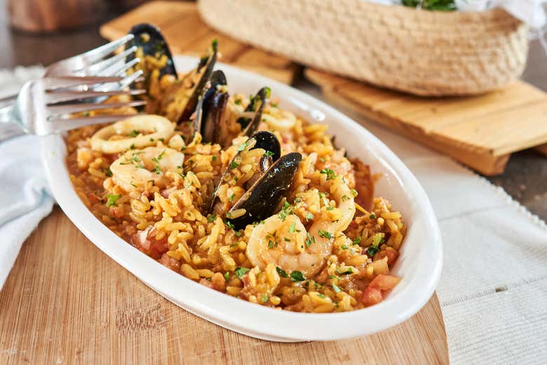 Menu com arroz e marisco