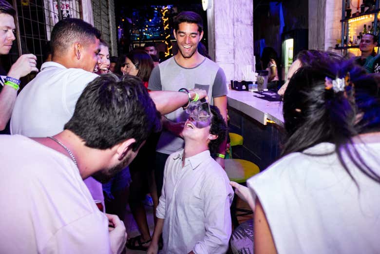 Disfrutando de una noche de fiesta