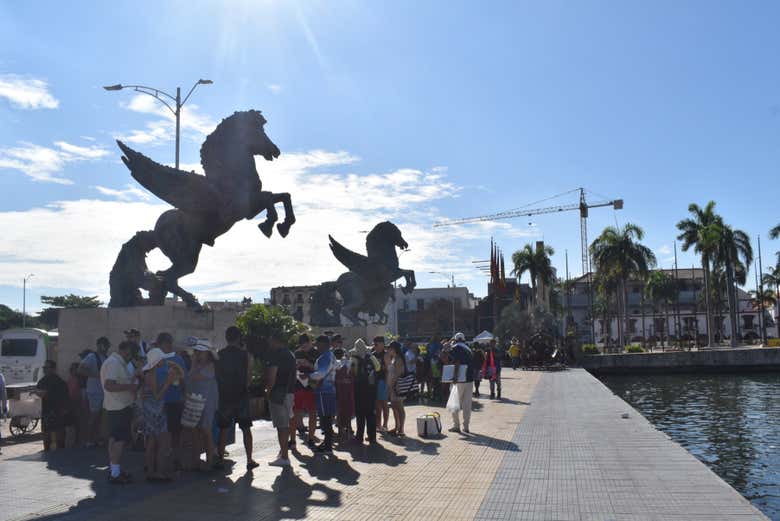 Get ready to enjoy a beautiful day on the sea
