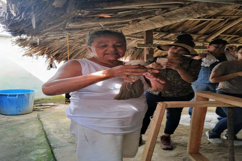 Learn about local artesan crafts