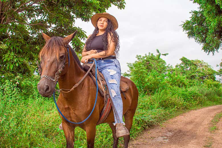 Disfrutando del paseo a caballo