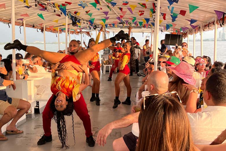 Espectáculo de baile a bordo