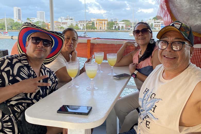 Disfrutando de la travesía por Cartagena
