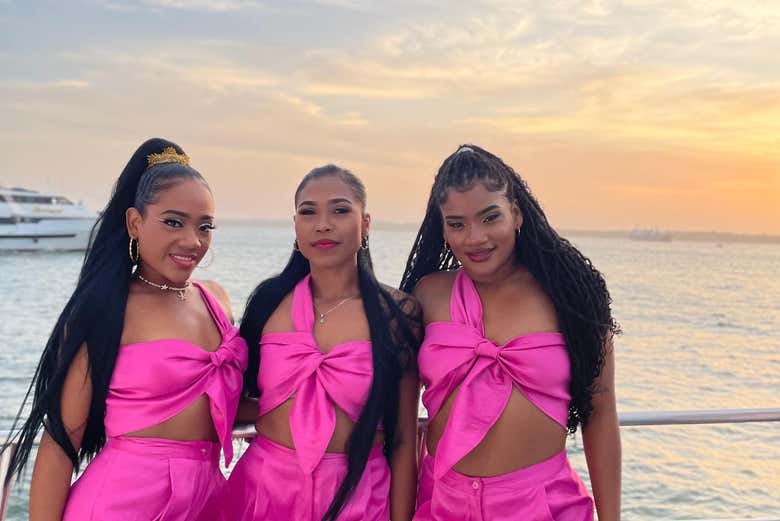 Bailarinas del barco