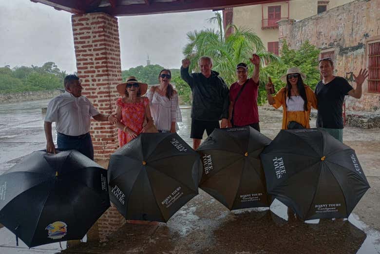 El grupo en el fuerte de San Ignacio