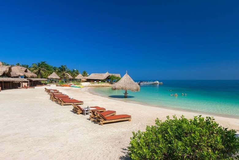 Uma praia de areias brancas