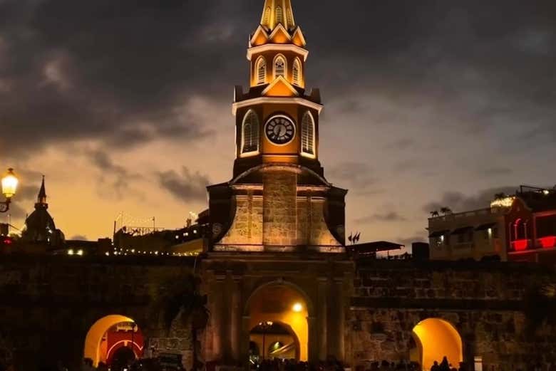 Cartagena de Indias bajo la luz de la luna