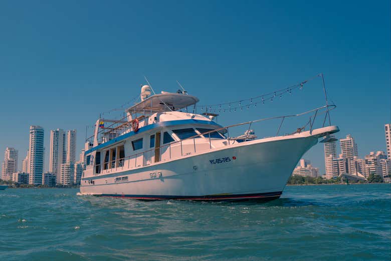 Navegando por la bahía de Cartagena
