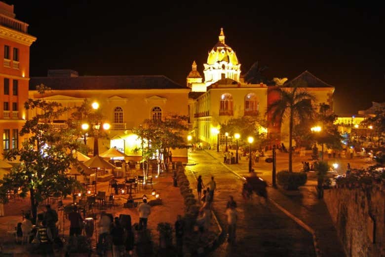A vida noturna de Cartagena das Índias irá encantá-lo