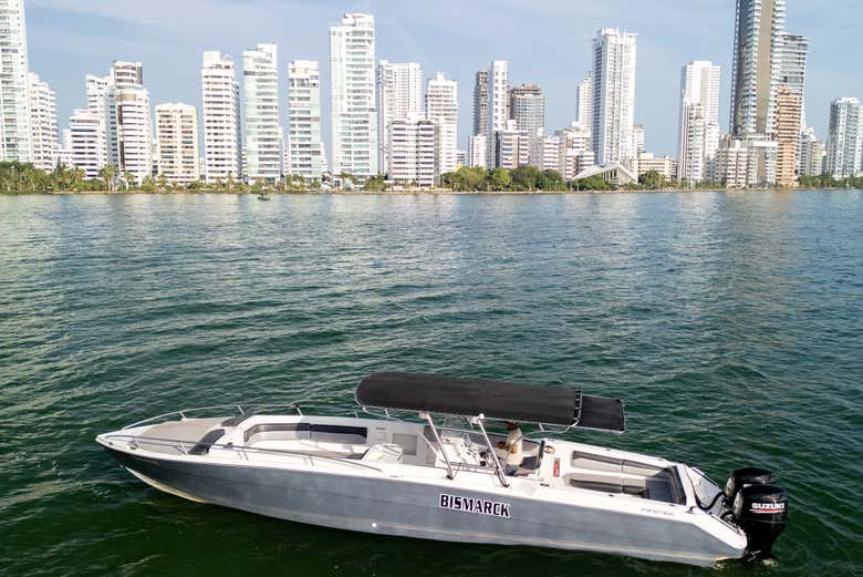 Sail comfortably to Rosario Islands