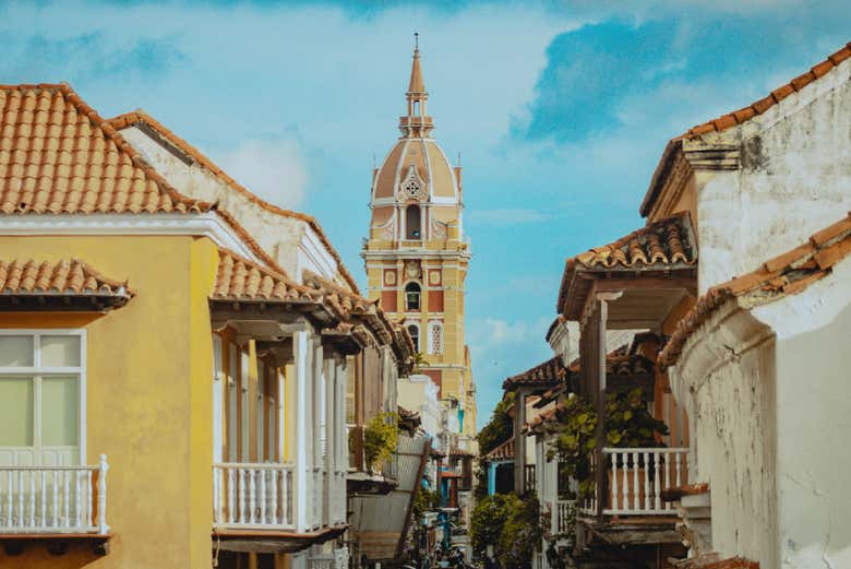 Experience the colorful corners of Cartagena