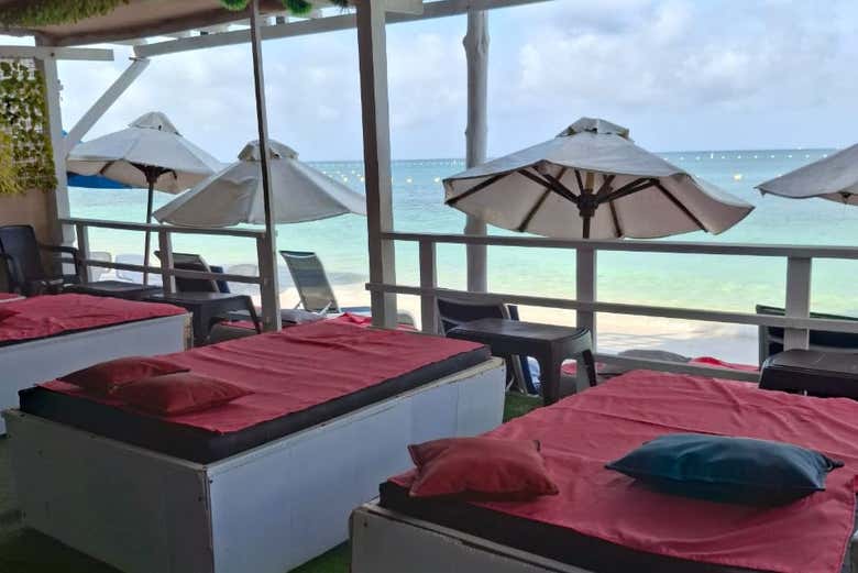 Vistas al mar desde el club de playa