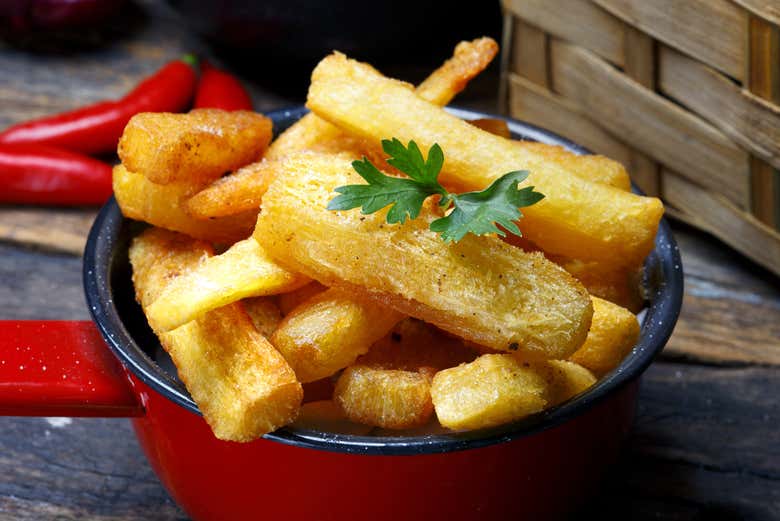Plato de yuca frita
