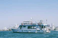 Paseo en barco VIP al atardecer