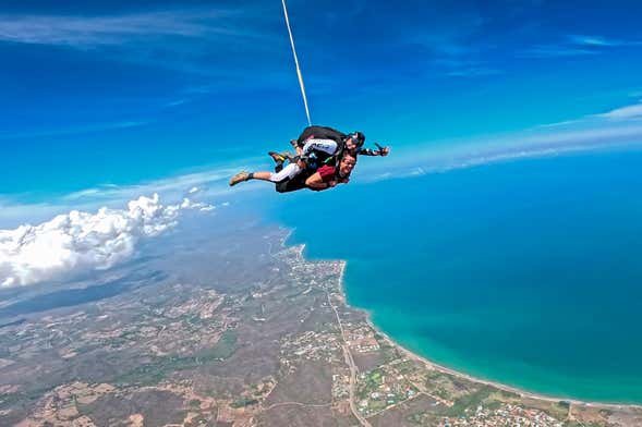 Salto de paraquedas em Cartagena