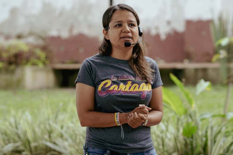 Guia explicando a histórica de Cartago