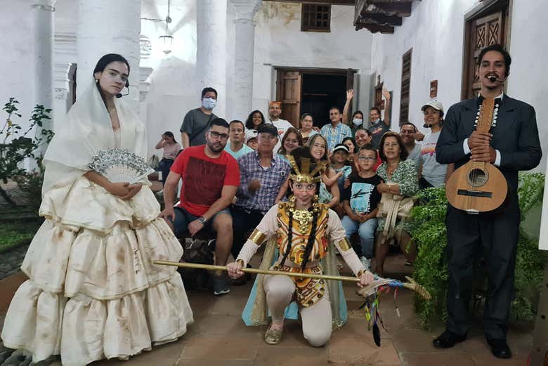 Durante o tour conheceremos três persnagens históricos