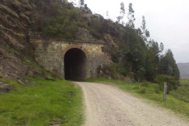 Tunnel de l'ancienne voie ferrée 