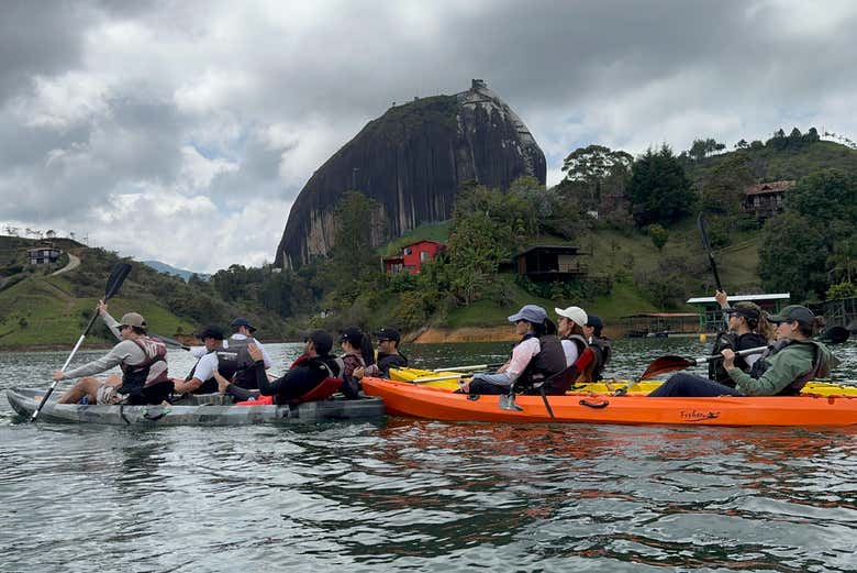 Disfrutando de la experiencia en Guatapé