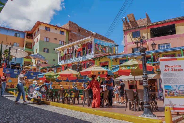 Os enamoraréis de la esencia de Guatapé