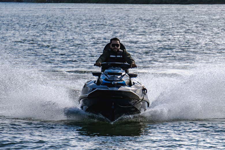 A tutta birra in moto d'acqua!