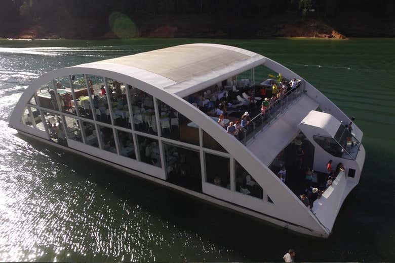 Navegando pela represa de Guatapé