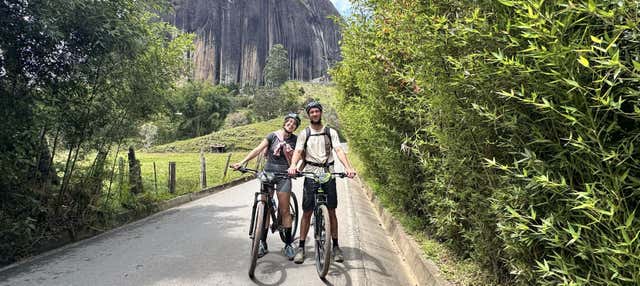 Tour de bicicleta por Guatapé