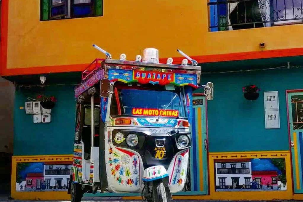 Tour en tuk tuk por Guatapé
