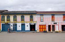 Excursão a Murillo + Termas de La Cabaña