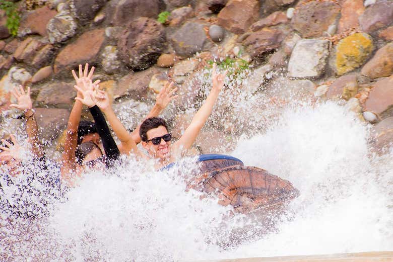 Pura diversión en Piscilago