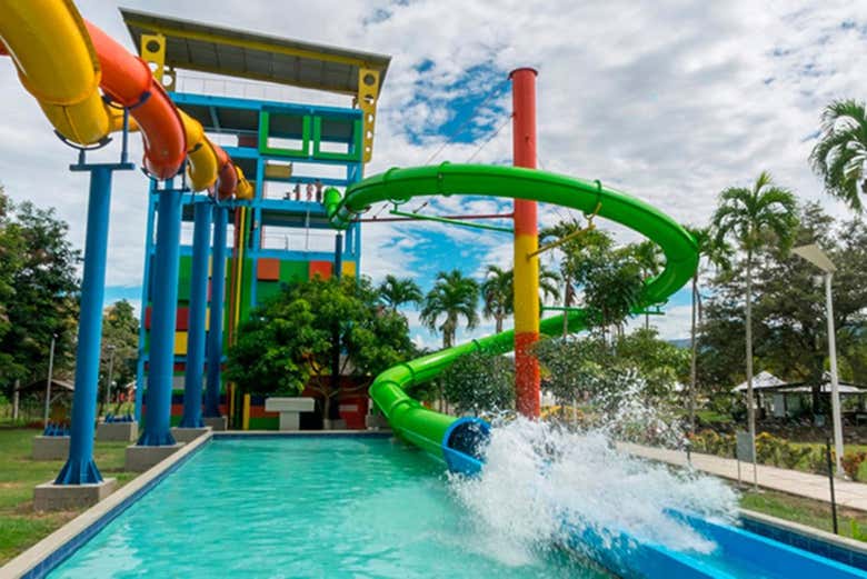 Go down the slides of the Playa Hawai Water Park