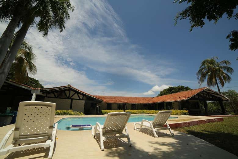 Hamacas en la piscina del parque Amanecer de los Venados