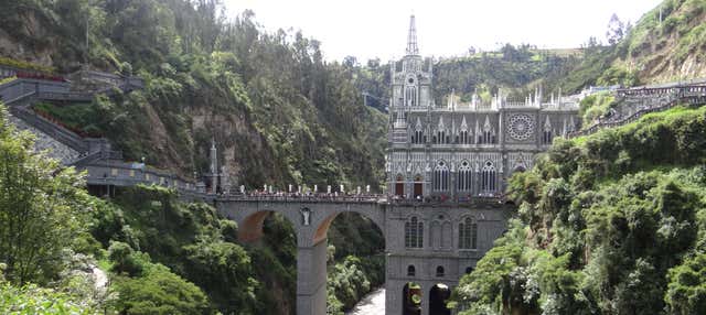 Excursión al santuario de Las Lajas y Tulcán