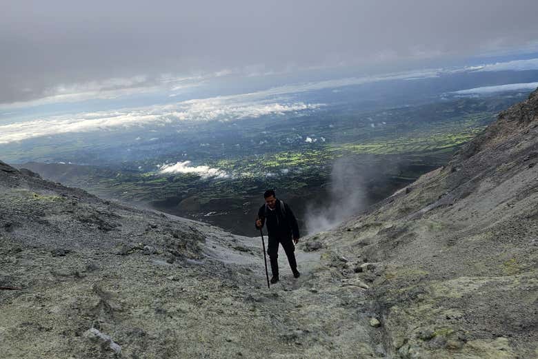 Subiendo a la cima del volcán Cumbal