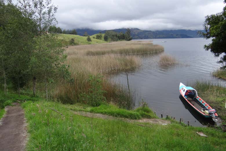 Paesaggi della laguna di la Cocha