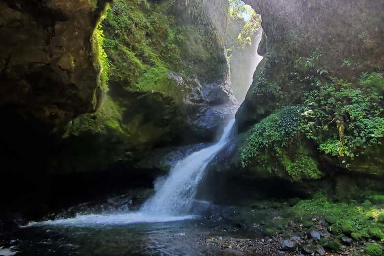 La cascada de la Cueva del Esplendor