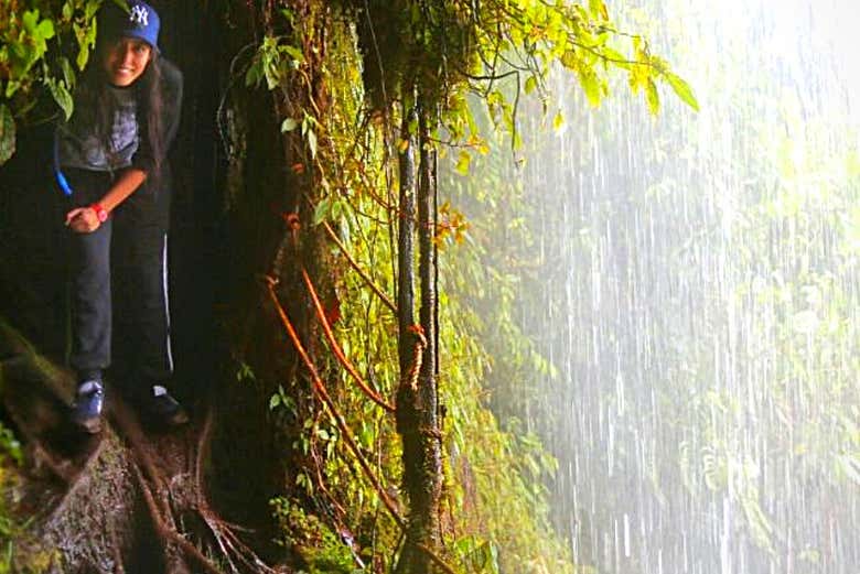 Crossing the natural tunnel on foot