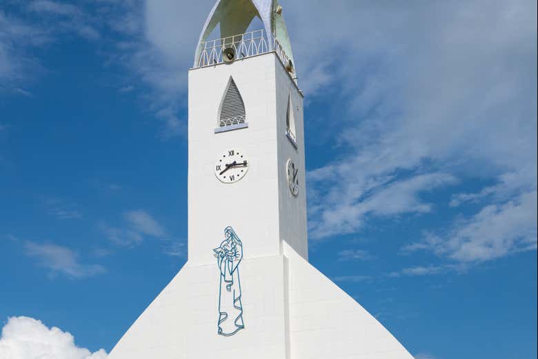 A igreja localizada nos arredores do parque Santander