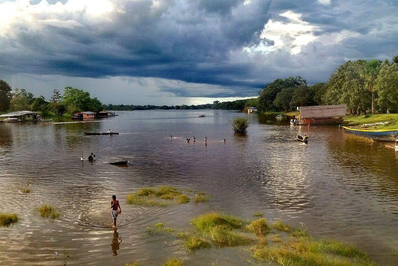 Paisaje en el río Loretoyacu