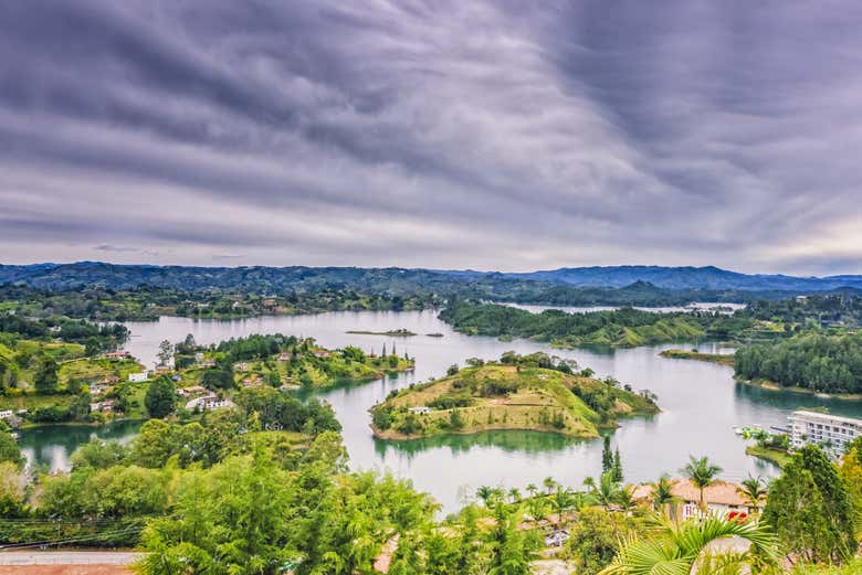 Guatapé Dam