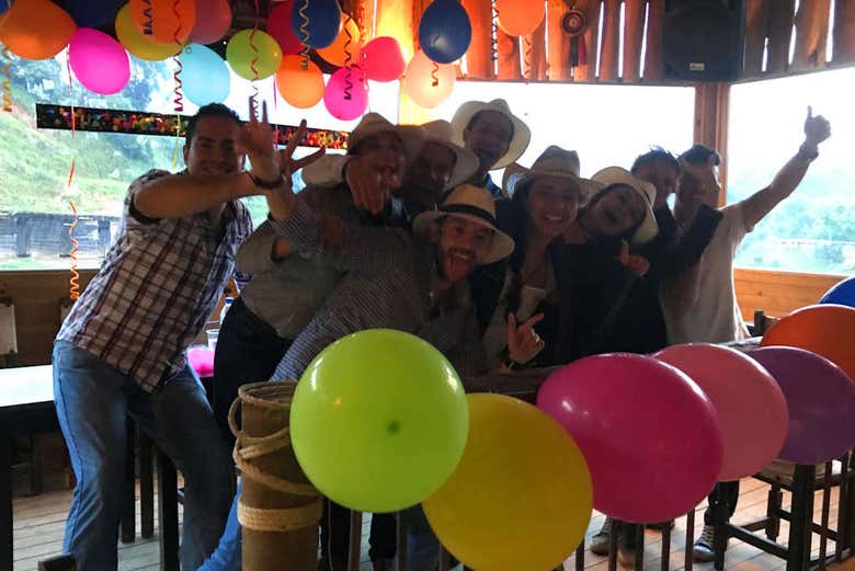 Festa em uma das fondas