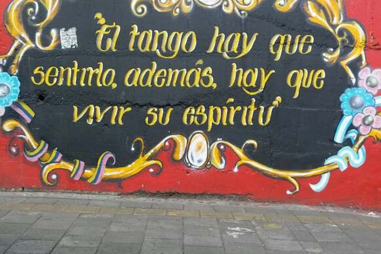 Em Medellín o tango é vivido apaixonadamente