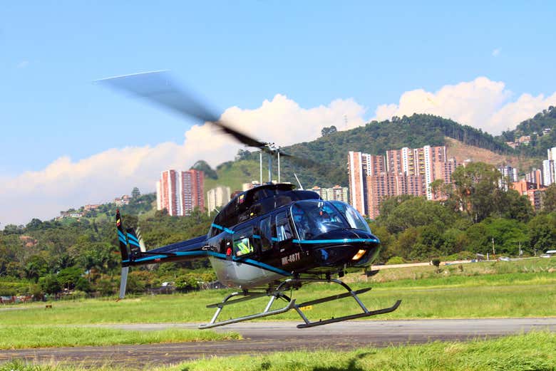 Giro in elicottero su Medellín