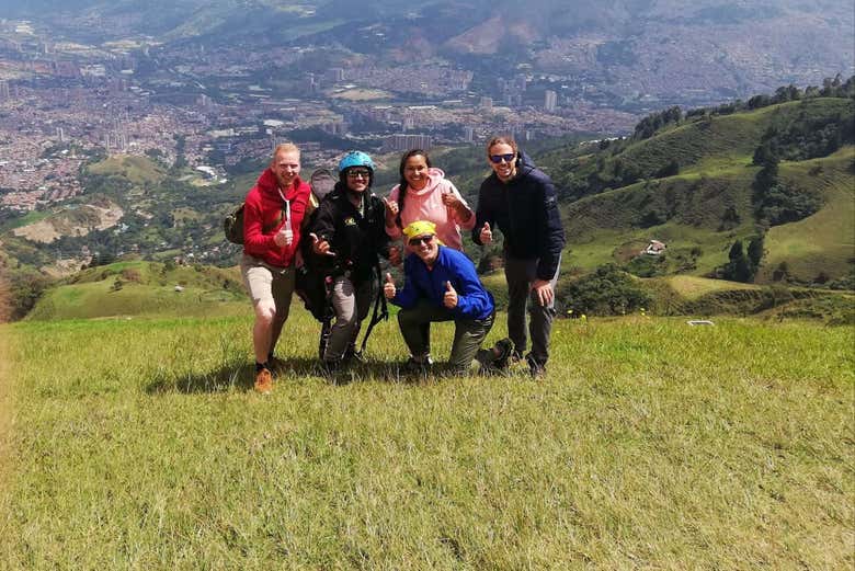 Momento foto antes de volar sobre Medellín