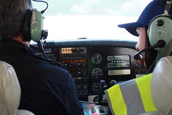 Aprendiendo a pilotar una avioneta en Medellín