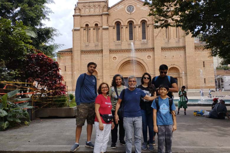 Recorriendo los monumentos de Medellín