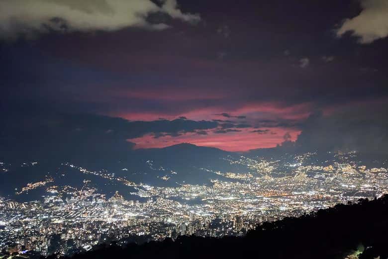 Make your visit to Medellin unforgettable on this night tour!